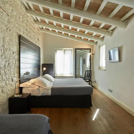 Novecamere Hotel *